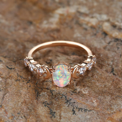 Opal-Halbmond-Ring | Roségold