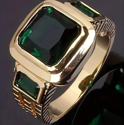 Emeric Valestone Ring | Gold
