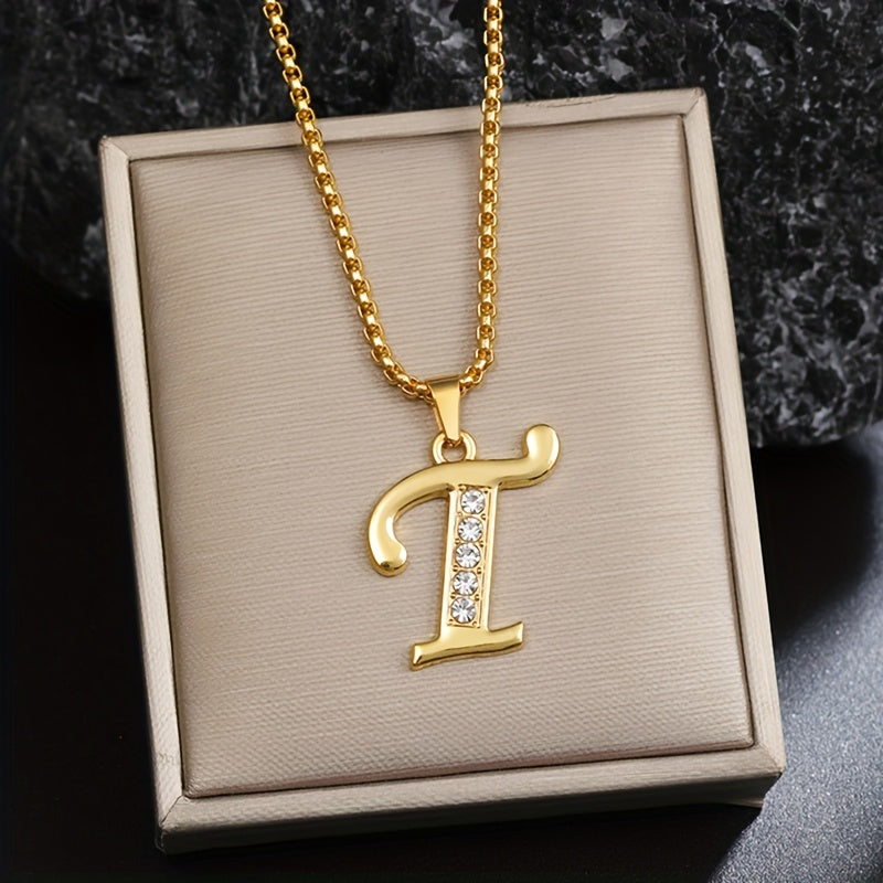 Halskette mit Initial-Anhänger und Kristall-Akzent | Gold