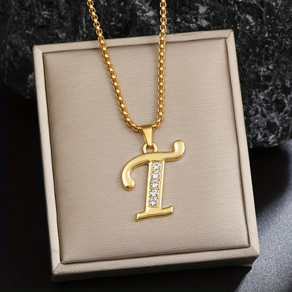 Halskette mit Initial-Anhänger und Kristall-Akzent | Gold