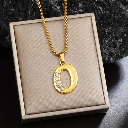 Halskette mit Initial-Anhänger und Kristall-Akzent | Gold