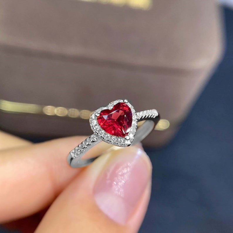 Delara Carmessia Ring | Weißgold