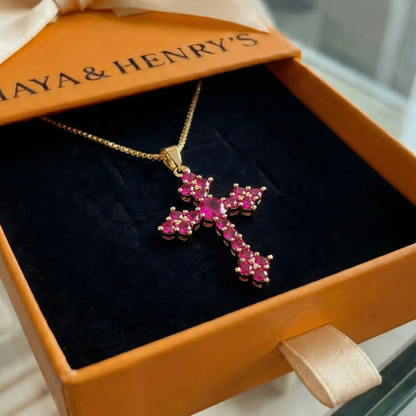 Halskette mit Kreuzanhänger „Pink Cluster“ | Gold