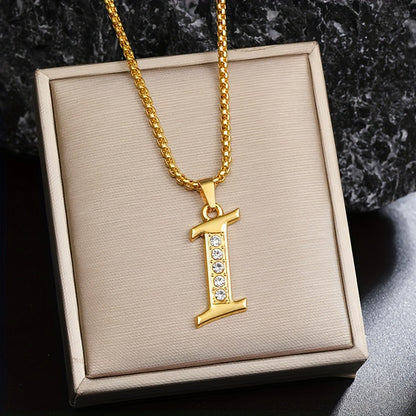 Halskette mit Initial-Anhänger und Kristall-Akzent | Gold