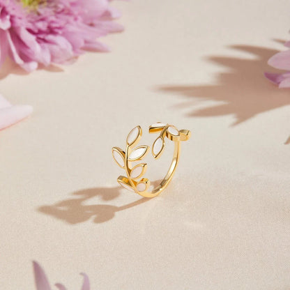 Neraya Zarter Blatt-Ring offen | Gold