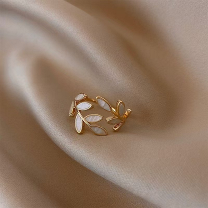 Neraya Zarter Blatt-Ring offen | Gold